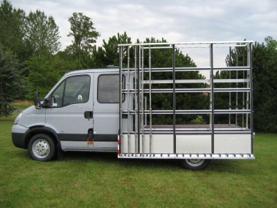 22-flatbedtruck-glassrack.JPG